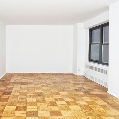 Photo of 210 E BROADWAY