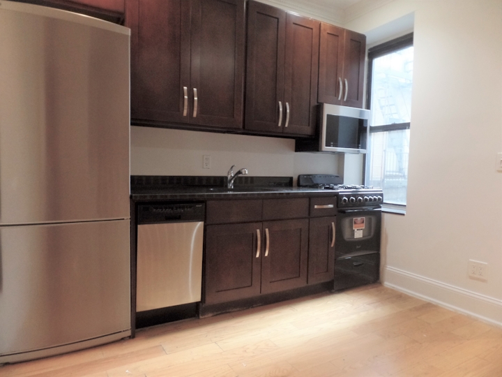 556 w 126 st