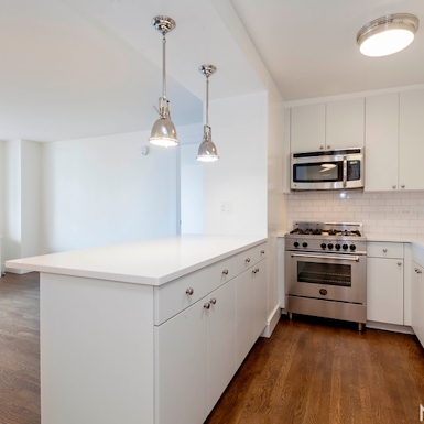 Photo of 330 East 39th Street