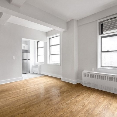 Photo of 132 East 45th Street