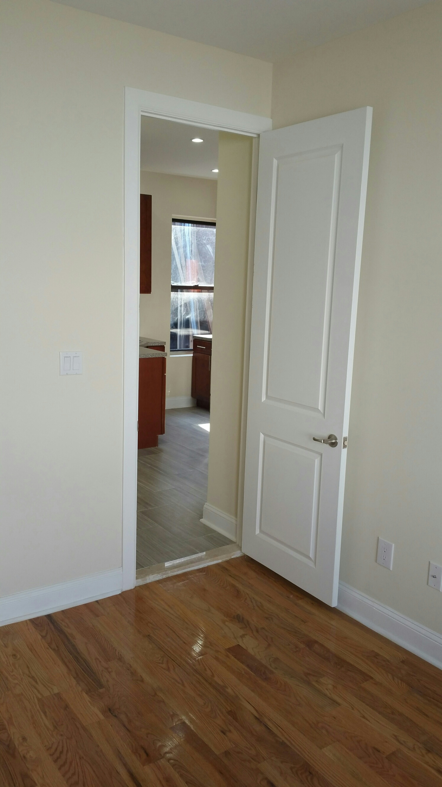 578 Albany Avenue, #2R