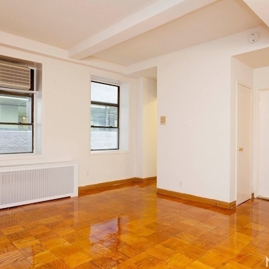 Photo of 132 East 45th Street