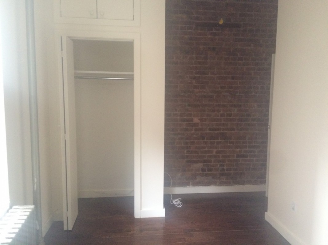 352 Myrtle Avenue, #1
