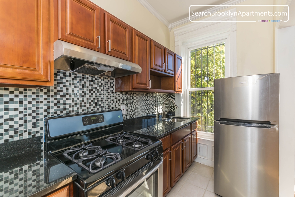752 Greene Avenue, #2ND FLOOR